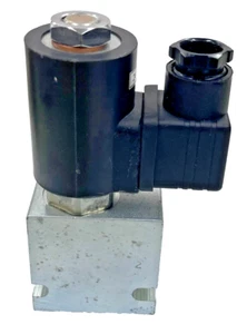 Parker  DSL101C Hydraulic Cartridge Valve with B10-2-8P Valve Body Coil 24V DC - Picture 1 of 2