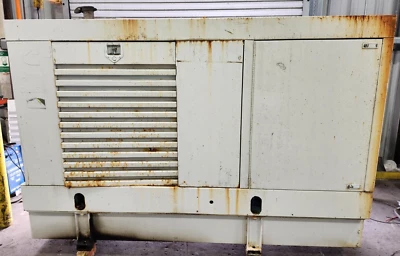 😎 CUMMINS ONAN 100 kW GERADOR DIESEL 277/480 VAC TRIFÁSICO 100DGDB 6BT5.9-G2 - Imagem 1 de 4