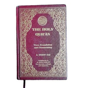 Heiliger Koran Text, Übersetzungs- und Kommentarbuch, von A. Yusuf Ali - Bild 1 von 2