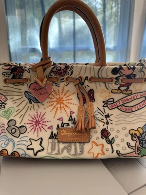 BOLSO DE MANO WALT DISNEY WORLD DOONEY & BOURKE MICKEY & FRIENDS BOCETO AUTÉNTICO Foto 1 de 4