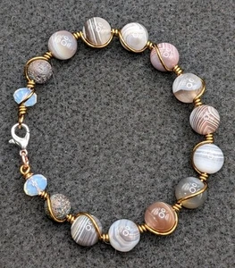 Stylish Boho Agate 10mm Beaded Wire Wrap Bracelet (18cm) M Wrist Crasp - Picture 1 of 9