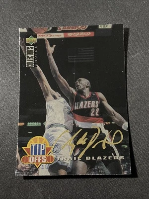 CLYDE DREXLER - 1994-95 UD Collector's Choice - Gold Signature Tip Offs #187 - Image 1 of 4