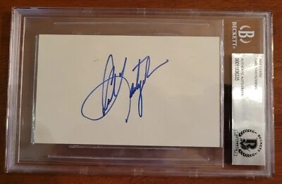 CARL YASTRZEMSKI SIGNED 3x5 INDEX CARD  AUTOGRAPHED BECKETT BOSTON RED SOX  - Image 1 of 3