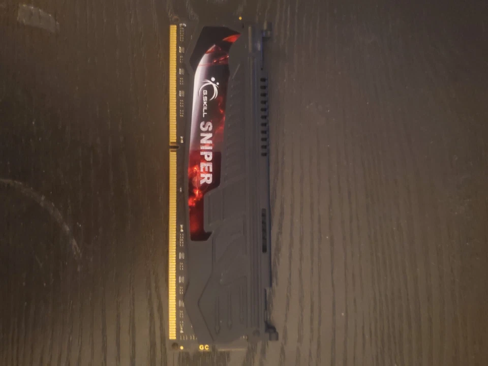 F3-17000CL11D-8GBSRDDR3-2133 CL11-11-11-30 1.6v XMP PC3-17000 4GBx2 - Image 1 of 3