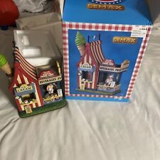 Lemax Summer Carnival Hamburger and Ice Cream Stand Village Accessory 83366