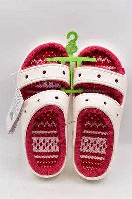 NUEVO CON ETIQUETAS Crocs Clásico Acogedor Sandalia Mujer Talla 7 Zapatilla Difusa Suéter de Vacaciones Blanco Foto 1 de 4