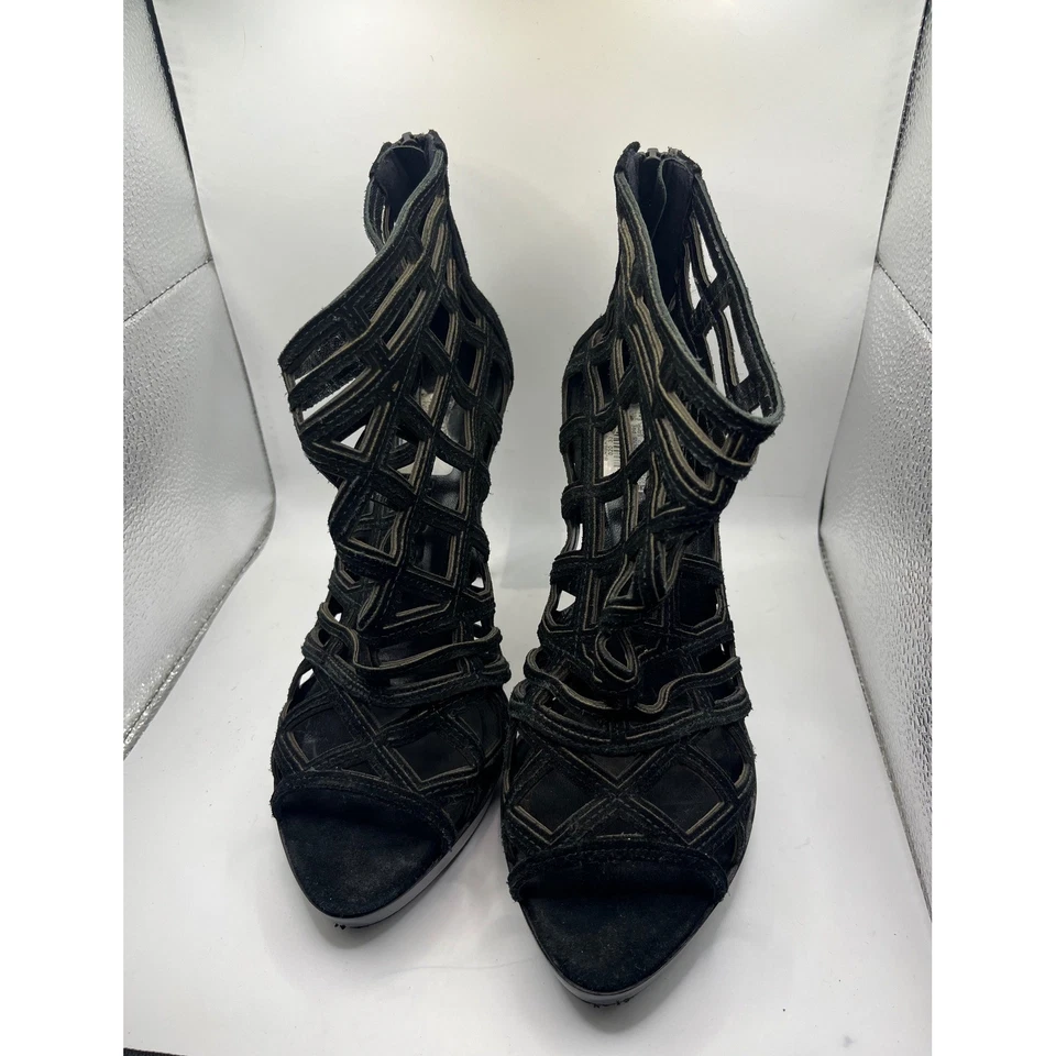 Botines de tacón de aguja Burberry negros de gamuza con jaula para mujer talla 40 Foto 1 de 4