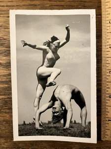 50’s Girl Pretty PIN UP Risque Nudes Original B&W Girlie Photo 5x4 93025 - Picture 1 of 2