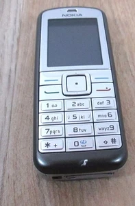 Nokia 6070 Silver Classic Retro Phone Collectable Includes Battery no charger - Picture 1 of 6
