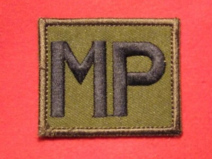 BRITISH ARMY MILITARY POLICE MP TRF BADGE GREEN - Picture 1 of 1