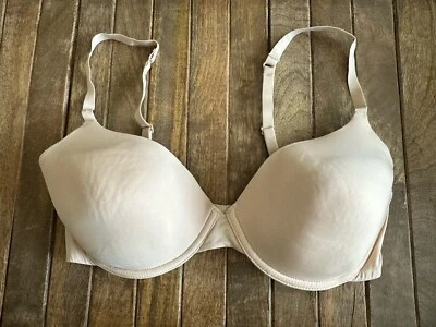 Sujetador favorito Gillian & O’Malley 36D marfil opaco con aros con correas ajustables Foto 1 de 4