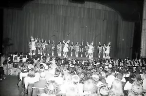 Scivolo 35 mm Roosevelt High School Assembly Chicago anni 40 - Foto 1 di 2