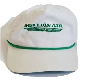 Vintage Mütze gebraucht, weiß Million Air Strapback.  Schlüsselanhänger, Forbes Field Topeka Kansas - Bild 1 von 4