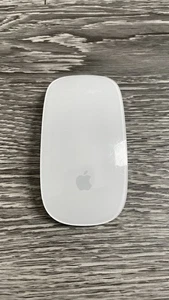 Apple Magic Mouse 2 A1657 Wireless Bluetooth - Weiß/Silber - Lesen - Bild 1 von 4