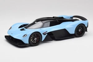 GT915 Aston Martin Valkyrie Racing Blue GT Spirit 1/18 - Imagen 1 de 6