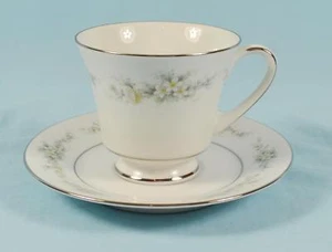 * Taza de té y platillo Noritake Melissa 3080 - Imagen 1 de 1