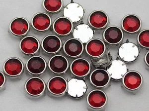 Strass preimpostati 10 mm rubino rosso CH17 - 50 pezzi - Foto 1 di 5