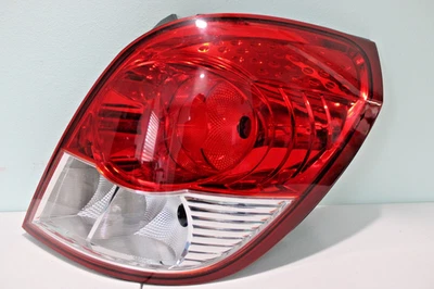 08-10 SATURN VUE RIGHT PASSENGER SIDE RH Tail Light OEM - Image 1 of 4