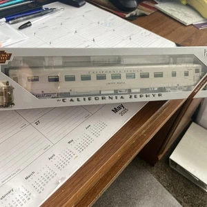 BLI 510 'California Zephyr' HO Scale CB&Q Sleeper Car #400 SILVER MAPLE - Picture 1 of 3