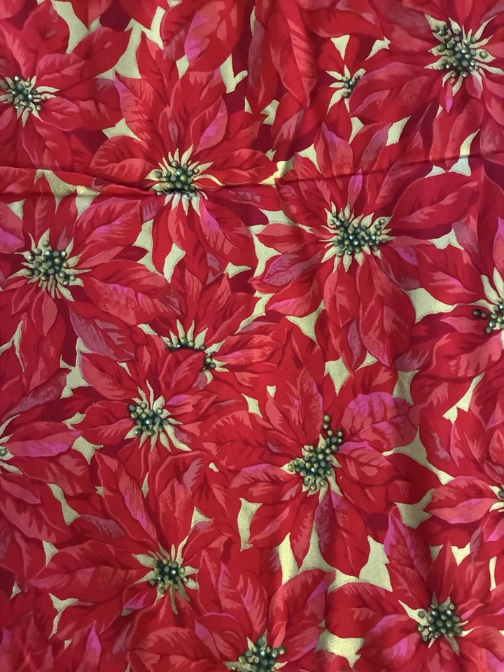 Tela Daisy Kingdom #1684 DORADA FLOR DE PASCUA POR YARDA Foto 1 de 4