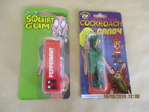 joke squirt chewing gum & fake Cockroach in candy wrapper prank - Picture 1 of 3