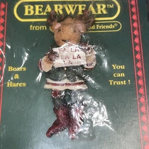 Boyds Bears 1998 ~WILSON WITH LOVE SONNETS~ BEARWEAR PIN STYLE# 26020 - Picture 1 of 2