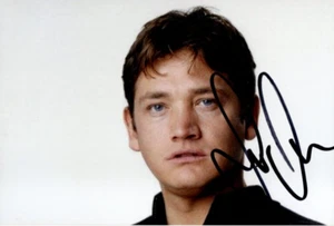 EASTENDERS: SID OWEN 'RICKY BUTCHER' SIGNED 6x4 PORTRAIT PHOTO+COA - Picture 1 of 1