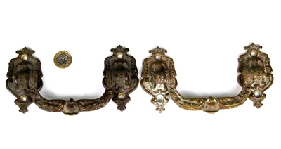 PAIR FRENCH BAROQUE ROCOCO FOLIAGE ORMOLU CHEST/DRAWERS PULL/LIFTING HANDLES - Image 1 of 4