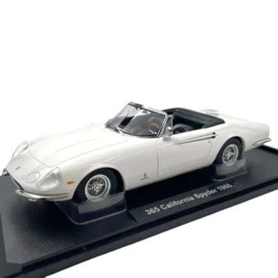 Modellino Auto KK 1/18 Ferrari 365 California Spyder 1966 White - Immagine 1 di 4
