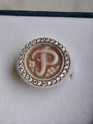  ANELLO  CAMMEO SARDONICO  ( LETTERA  " P " )   ARGENTO. 925   REGOLABILE - Immagine 1 di 4