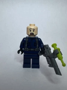NO HAT LEGO minifigure Male ACU Security Guard jw040 Jurassic World 10758 - Picture 1 of 6