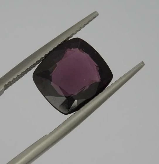 4.57ct Natural Pyrope/Almandine Garnet Loose Cushion Gem11.02mm x 9.92mm x 4.37 - Image 1 of 1