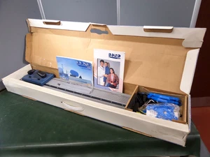 Bond Elite Knitting Machine with All Accessories, Instructions - Picture 1 of 8