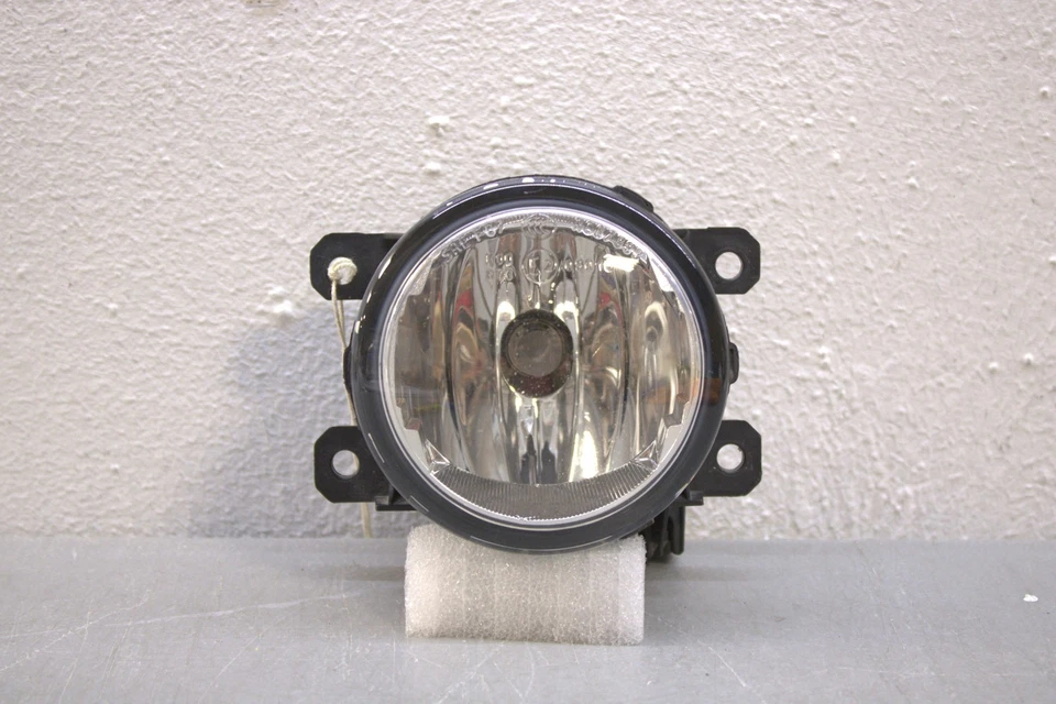 Jeep Compass 2017 2018 2019 2020 2021 luz antiniebla lateral izquierda o derecha Foto 1 de 4