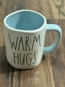 Tazza doppia faccia Rae Dunn "ABBRACCI CALDI" Disney Frozen OLAF di Magenta - Foto 1 di 6