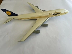 Avión modelo de escritorio vintage Lufthansa Boeing 747-400 de AirPlast escala 1:100 - Imagen 1 de 12