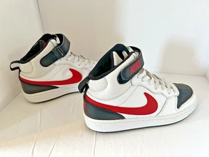 Nike Court Borough Mid 2 Boys Size 6 White Basketball Shoes CD7782-110 - Picture 1 of 8