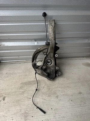 BMW X5 E70 2007-2013 AWD pasajero derecho husillo delantero buje de nudillo OEM Foto 1 de 4