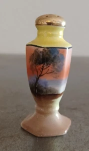 Miniatur handbemalt signiert Keramik Salzstreuer Hergestellt in Japan 2,6" hoch Vintage - Bild 1 von 12