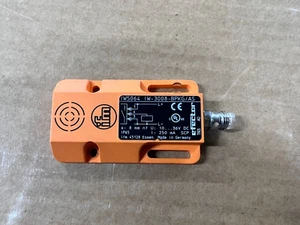 IFM IW5064 IW-3008-BPKG/AS induktiver Sensor - Picture 1 of 3