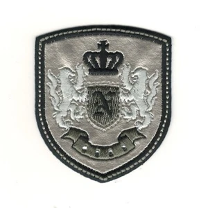 Silber Schwarz Zügellose Löwe Krone Wappen Wappen Buchstabe N Stickerei Patch - Bild 1 von 1