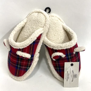 SIZE 13/1 PAIR OF BEE & WILLOW HOME KIDS RED PLAID SLIPPERS NEW WITH TAGS - Picture 1 of 3