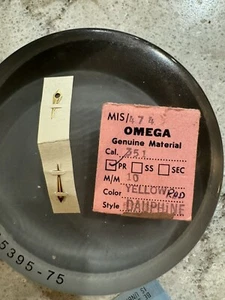NOS Omega Cal. 351 Yellow Dauphine Radium Hour And Minute Hand Set 10mm 474 - Picture 1 of 1