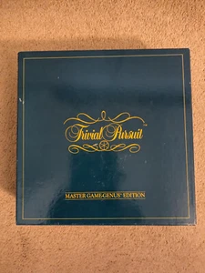 Trivial Pursuit Master Game Genius Edition Vintage Family Board game Classic - Picture 1 of 2