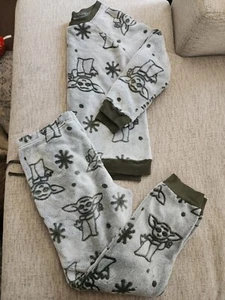 Star Wars Baby Yoda Green Fleece Pajama Set Womens Size L A-186 - Picture 1 of 10