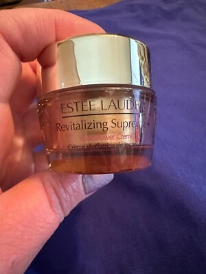 Estee Lauder Revitalizing Supreme + Youth Power Creme 0.5 oz - Imagem 1 de 2