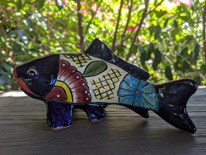 Talavera Pottery Fish: Handmade Mexican Ceramic Garden Decor - Picture 1 of 12