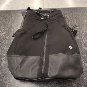 Lululemon Tennis Rally Bag 21L Rare Out of Stock Tennis Pickleball Bag Black EUC - Bild 1 von 10