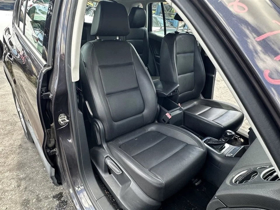 Passenger Front Seat Leatherette V-tex Manual Fits 09-17 TIGUAN 1350036 - Image 1 of 4