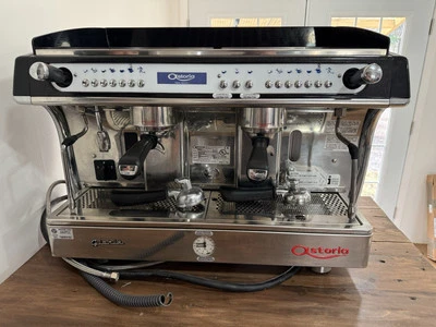 Máquina de café espresso comercial Astoria Gloria SAE 2 grupos   Foto 1 de 4